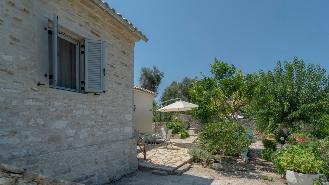 Villa Emilios Stone House Gáios Exterior foto