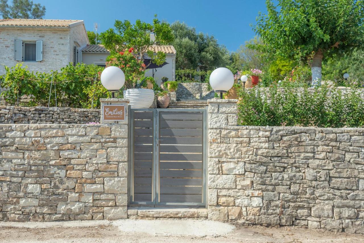 Villa Emilios Stone House Gáios Exterior foto